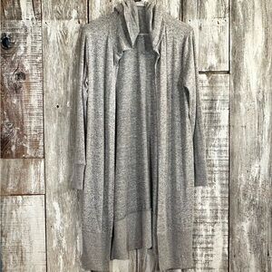 Derek Heart hooded feather duster